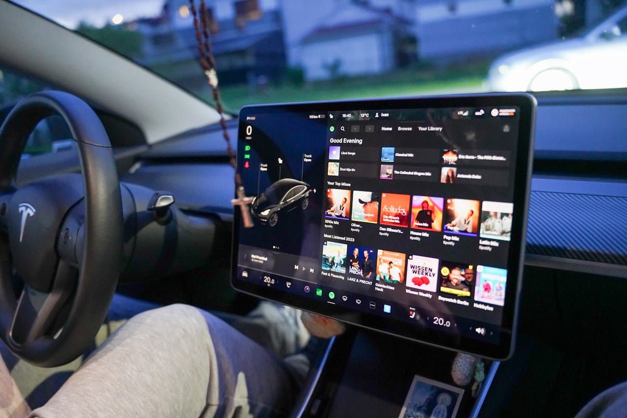 Electric Vehicles Gain Popularity Despite Infrastructure Challenges